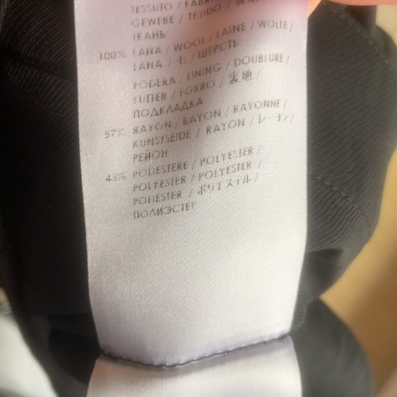 Gucci Authentic Black Wool Skirt 40 - Picture 8 of 11